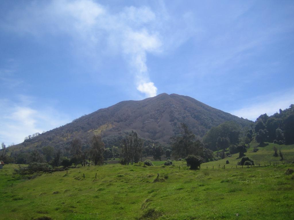 Guayabo Lodge Santa Cruz  Eksteriør bilde